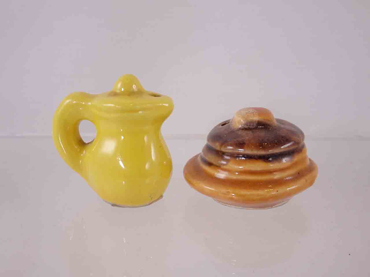 Maxi pancakes and pitcher salt and pepper shakers