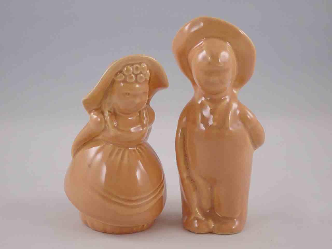 Pacific farmer & wife salt and pepper shakers