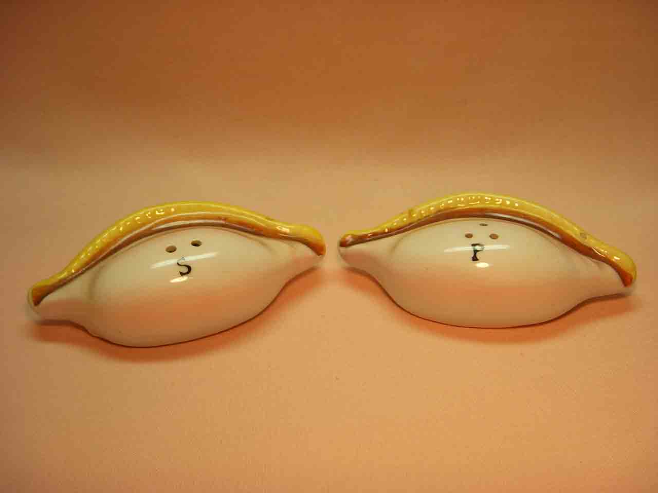 PY sea shells salt and pepper shakers